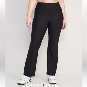 Old Navy Extra High-Waisted PowerSoft Flare Leggings – Black